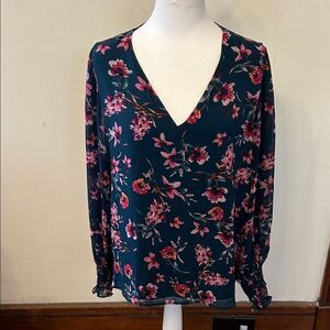 CeCe teal floral long sleeve V neck blouse Size L EUC